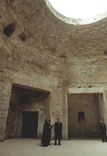 20051213122909-domusaurea.jpg